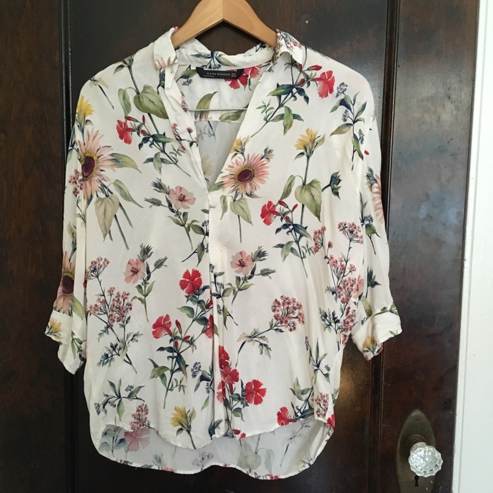 Zara Women’s Floral Blouse
